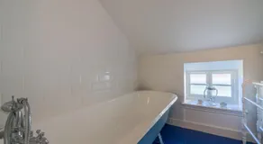 Fabuleusement spacieux et plutôt luxueux hébergement pour quatre - Image 4