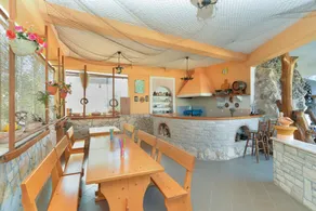 Apartment 811 - Image 3