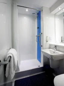 Travelodge Harrogate - Image 4