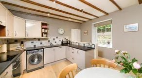 Seal Cottage - Image 5