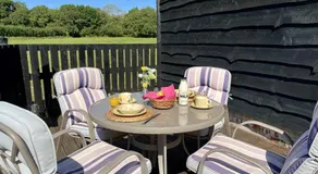 Priors Oak - A Cosy Studio with Countryside Views in Dorset - Image 4