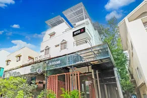 OYO 24 Rooms - Image 3