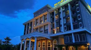 Bright Hotel - Image 5