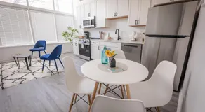 Cozy 2BR in Prime Strip District - Image 3