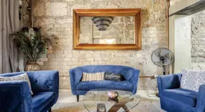Adhoc Boutique Barrio Antiguo - Image 2