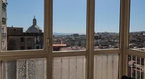 A cartulina e Napulè Attico con Vista Porto Ascensore Colazione Inclusa Struttura nel cuore autentico di Napoli a 5 minuti dalla Stazione Centrale e dal Centro Storico AC - Image 5