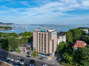 HanTing Hotel (Dalian Xinghai Square Zhongshan Road) - Image 5