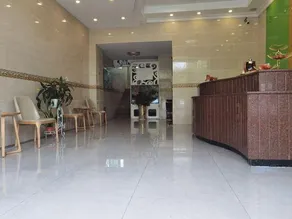 8 Inn - Image 4