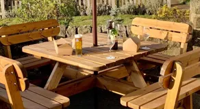 The Village Inn - Image 5