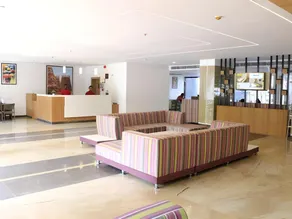 Cosmopolitan hotel - Image 3