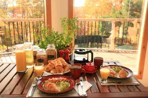 The Burgundy Dream Bed And Breakfast - Image 5