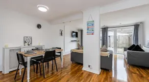 Vibrant 3BR house in Tilbury, Garden & Driveway - Image 5