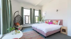 Pink Flamingo Boutique Hostel - Image 2
