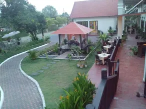 The Manor Beach Resort - Image 3