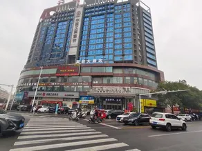 Dongting  Hotel - Image 4