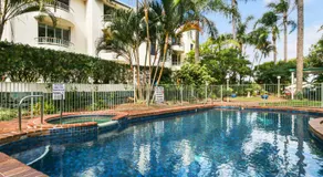 Superb 1 Bedroom Apartment near the Beach - Image 3
