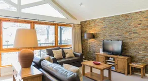Cameron House Two Bedroom Semi-Detached Lodge L16 - Image 2