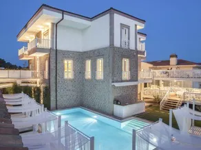 Cunda Pur Beyaz Hotel - Image 2