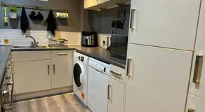 Croydon Luxury 2 Bed Apartment - Sleeps 6 - Gatwick Airport close - Image 3