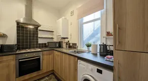 Pass the Keys Coastal 2 - Bedroom Flat in Tynemouth Sleeps 5 - Image 3