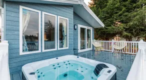 The Haven Lodge with Hot Tub - Image 4