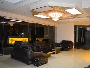 Hotel Diamonds Pearl - Image 3
