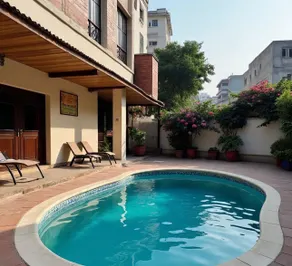 Golden villa - Image 3