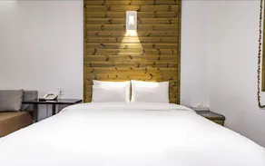 Chungju Toronto Hotel - Image 1