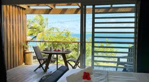 Studio with a view of a heavenly lagoon - Image 3