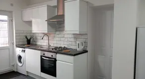 JosteeStay Apartments Rooms - Image 3