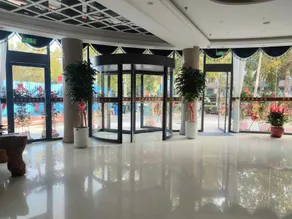 Huaze Hotel - Image 4