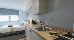 Derwent Court Aparthotel - Image 3