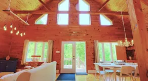 L'Auberge des Collines Full Guest Suite - Image 3