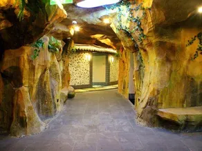 Quanwan Impression Theme Hotel - Image 5