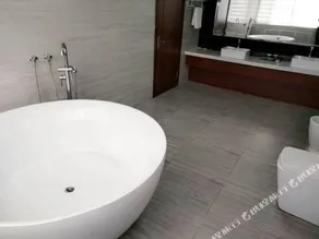 Haitian Garden Hotel - Image 3