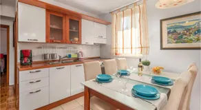 Beach Front Apartment In Crikvenica With Wifi - Image 2