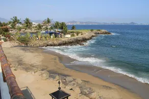 Villas Manzanillo with Beach Club - Image 2