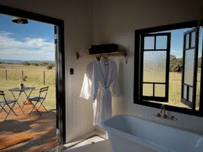 The Forager Glamping at Twigley Farm - Image 5