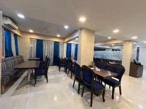 Hotel Regency International - Image 2