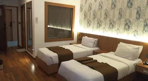 SKY PENTA RESIDENCY - Image 2