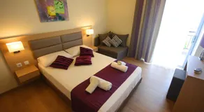 Leonidas Apartments and suites - Image 2