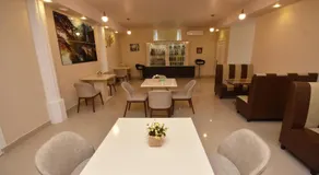 River S hotel - Image 5