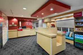 MainStay Suites - Image 4