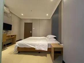 Golden Leaf Hotel Jiangmen - Image 5
