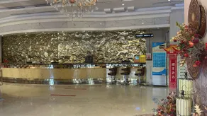 Oriental Hawaii Hotel - Image 4