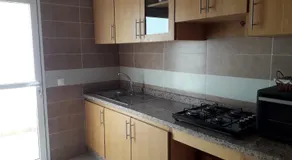 Appartement neuf, lumineux et calme, entièrement meublé - Image 3