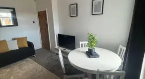Simonside Apartment - Sleeps 6 -parking - Image 3