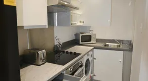 Walk to City Hotspots Liverpool 1BD Apartment - Image 4