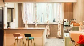 Romance Hotel - Image 5