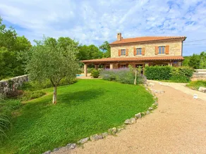 Attractive Villa in Kras with Swimming Pool - Image 4